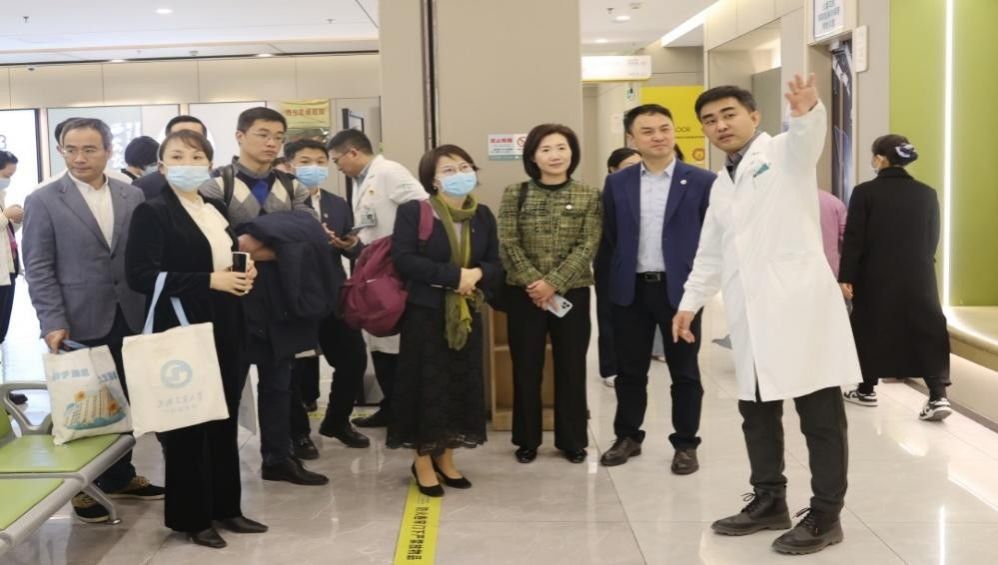 關于西安交通大學附屬口腔醫院票販子怎么收費的信息