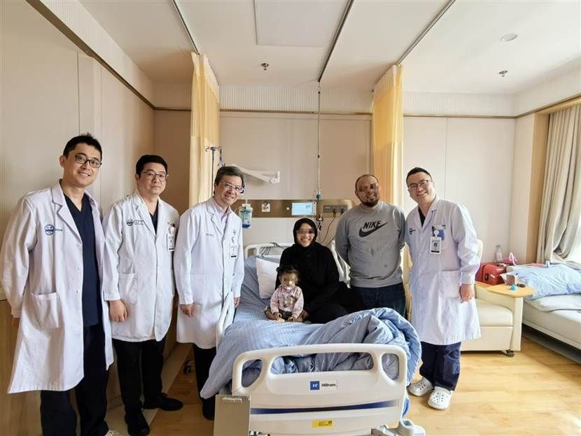 Shanghai surgeons save baby using part of mother's liver