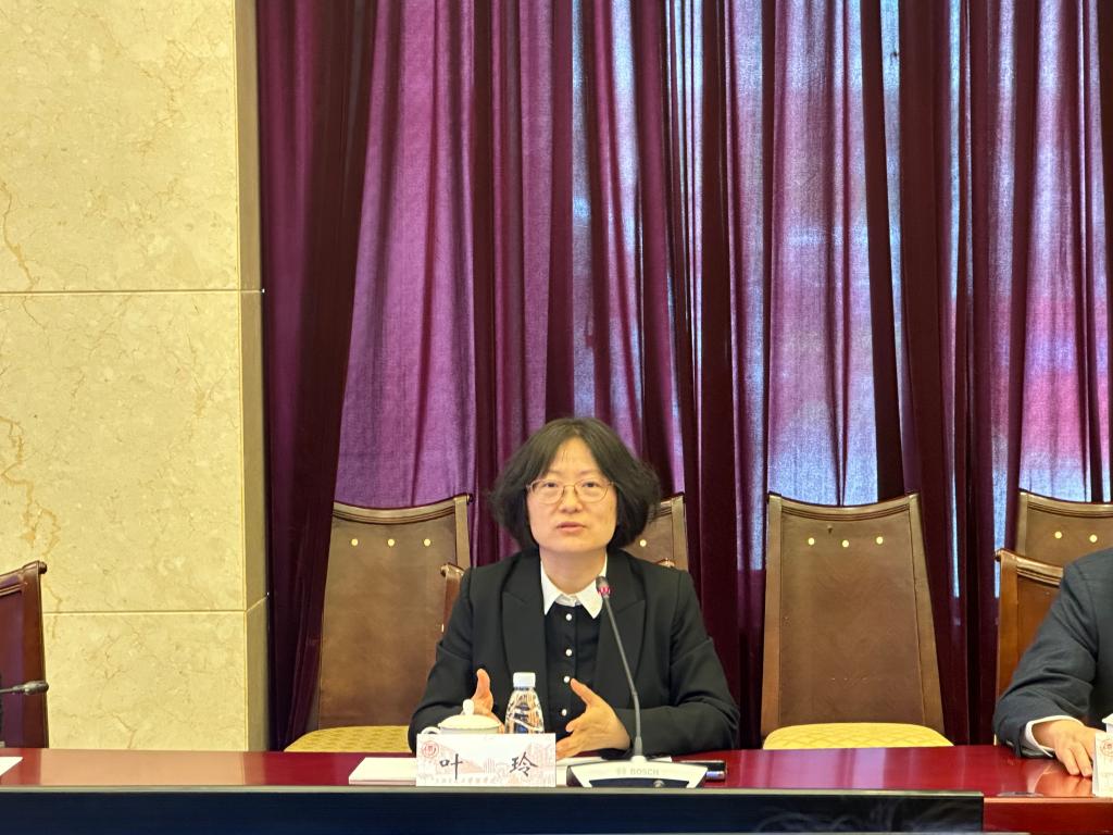 四川大学副校长叶玲一行来访上海交通大学医学院